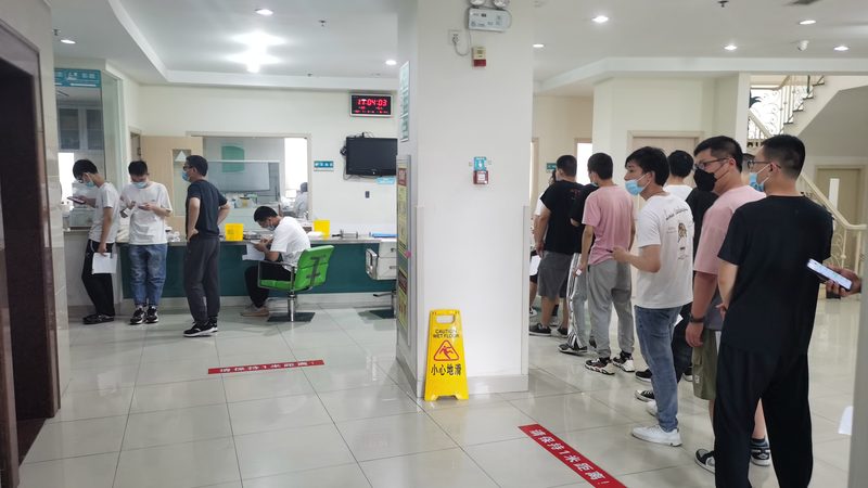 体检报告中的关键指标包括：